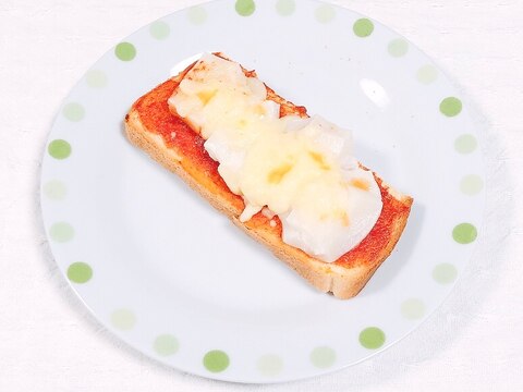 簡単⭐餅とチーズのせケチャップトースト